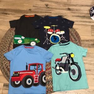 Boys T-shirts youth 7-8 is good shape.